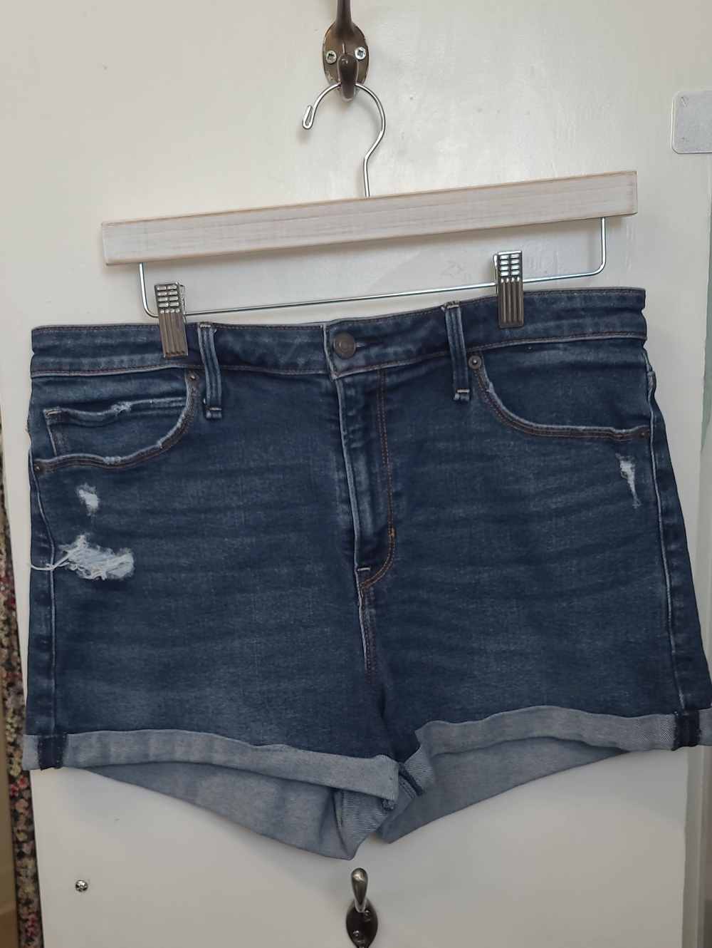 Abercrombie & Fitch